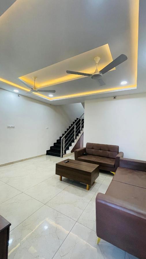 Luxurious 3 Bhk Villa In Bhuj - Shivani Homestay Εξωτερικό φωτογραφία