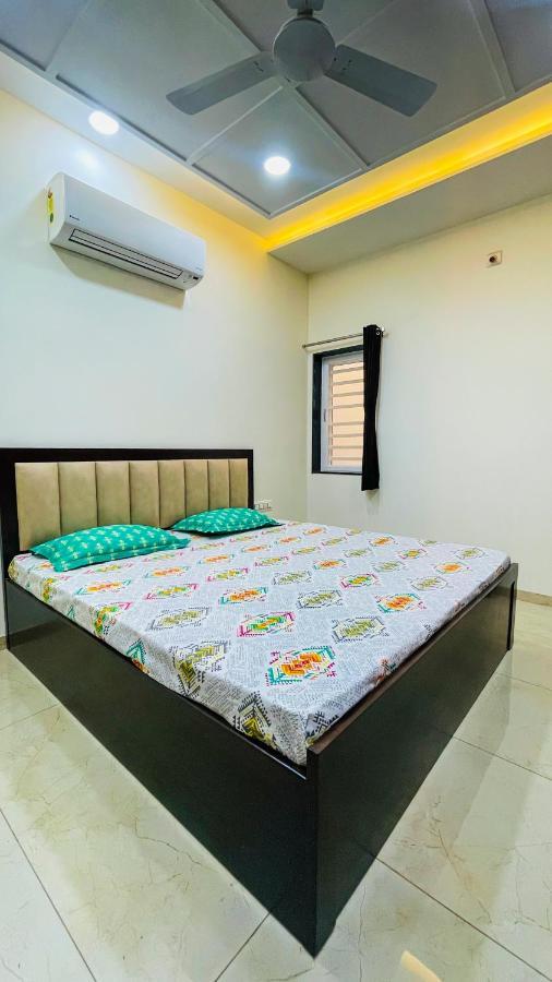 Luxurious 3 Bhk Villa In Bhuj - Shivani Homestay Εξωτερικό φωτογραφία